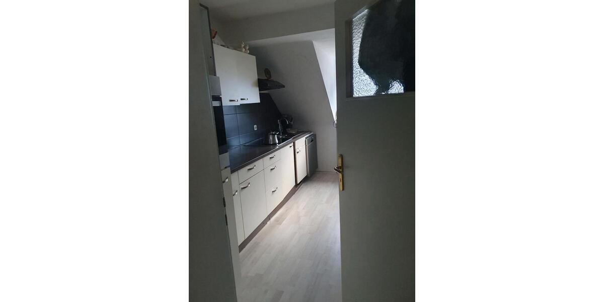 3 12 Zimmer Wohnung im DG in Mülheim Styrum 3.5 zimmer