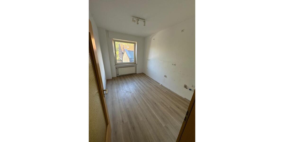 Etagenwohnung Hagen Hagen-Nord - 1 Zimmer, 35 m&sup2;, 260&euro; | Angebot:27604060