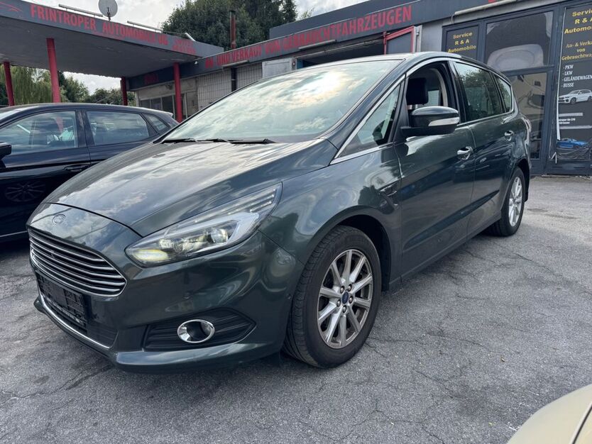 Ford S-Max 208.000 km 8.300 € essen 45359