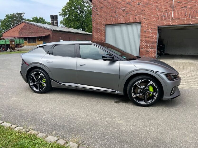 EV6