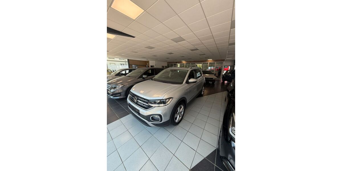 VW T-Cross 14.130 km 18.800 &euro; Wülfrath 42489