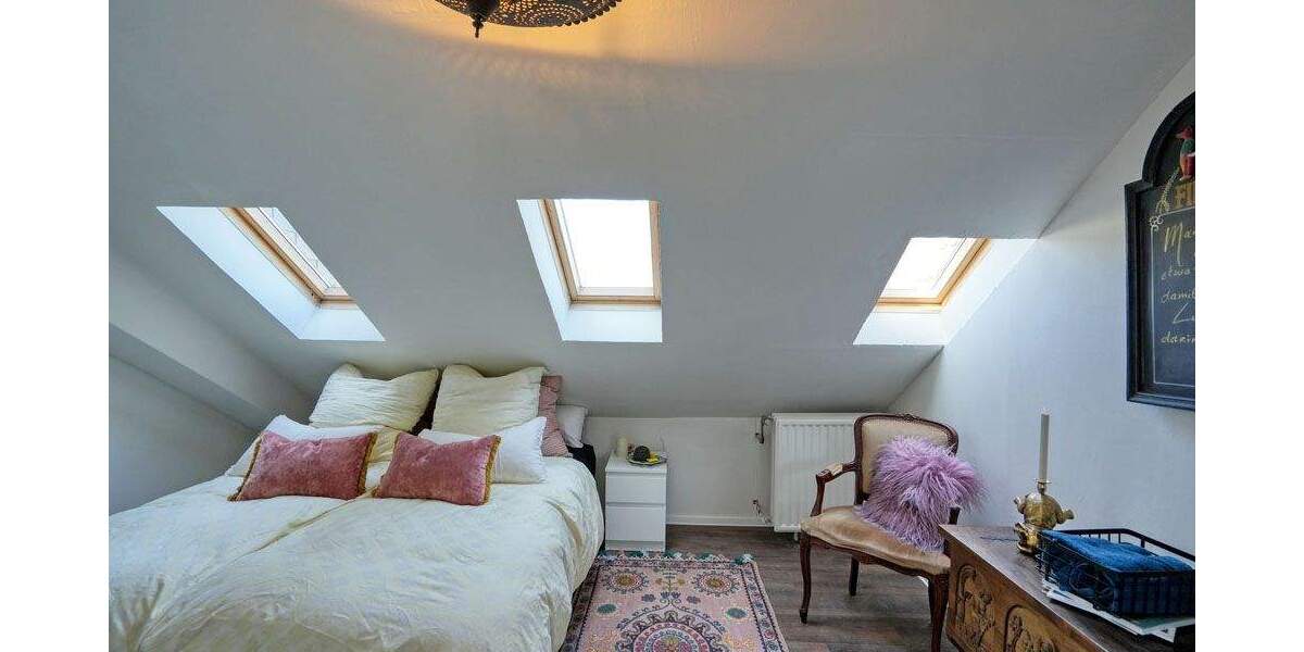 Hochwertig saniertes Generationenhaus mit drei attraktiven Wohnungen am Bochumer Stadtrand 9 zimmer