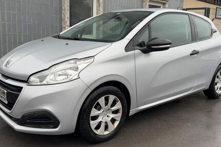 Peugeot 208 39.435 km 4.900 &euro; Gelsenkirchen 45884