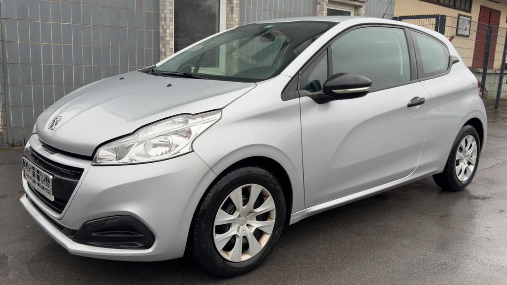 Peugeot 208 39.435 km 4.900 &euro; Gelsenkirchen 45884