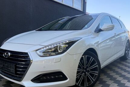 Hyundai i40 124.300 km 16.900 € Duisburg 47259