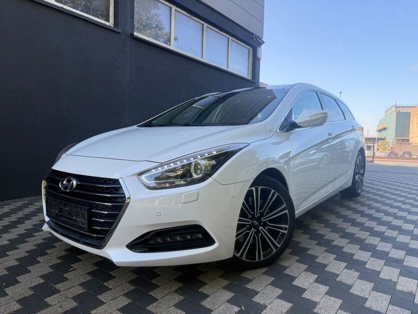 Hyundai i40 124.300 km 16.900 € Duisburg 47259