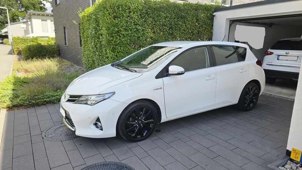 Toyota Auris 173.000 km 9.500 € Dortmund 44309