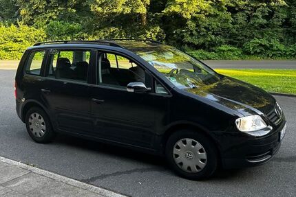 VW Touran 110.500 km 3.700 &euro; Essen 45239