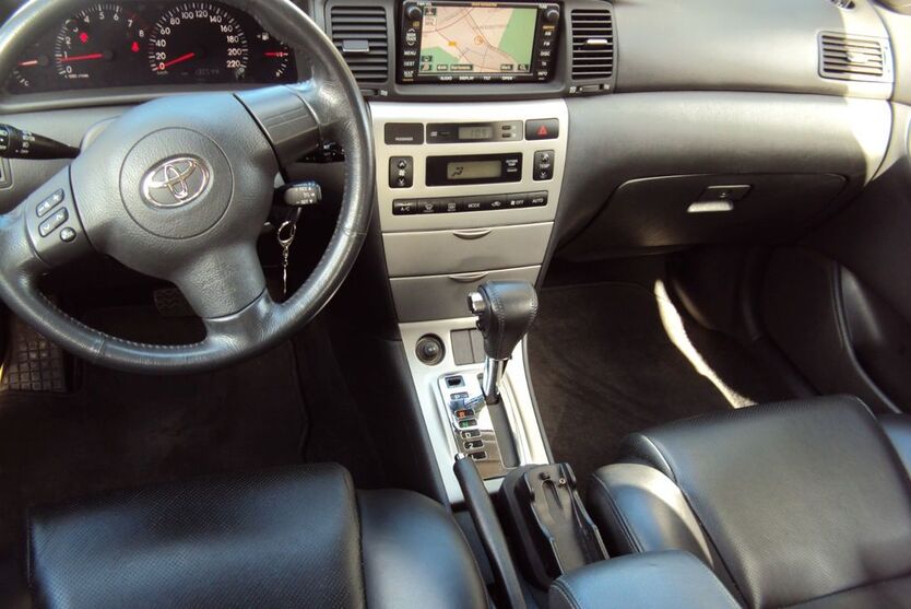Toyota Corolla 129.000 km 5.900 € Hagen 58091