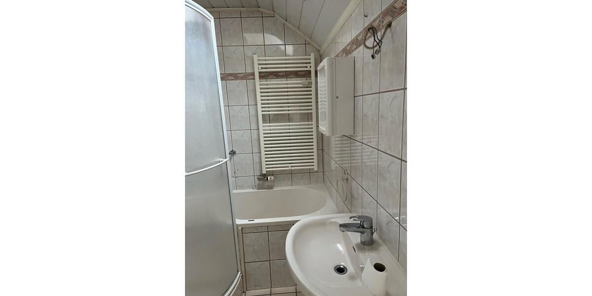 Etagenwohnung Castrop-Rauxel Rauxel - 2 Zimmer, 93 m&sup2;, 700&euro; | Angebot:26396190