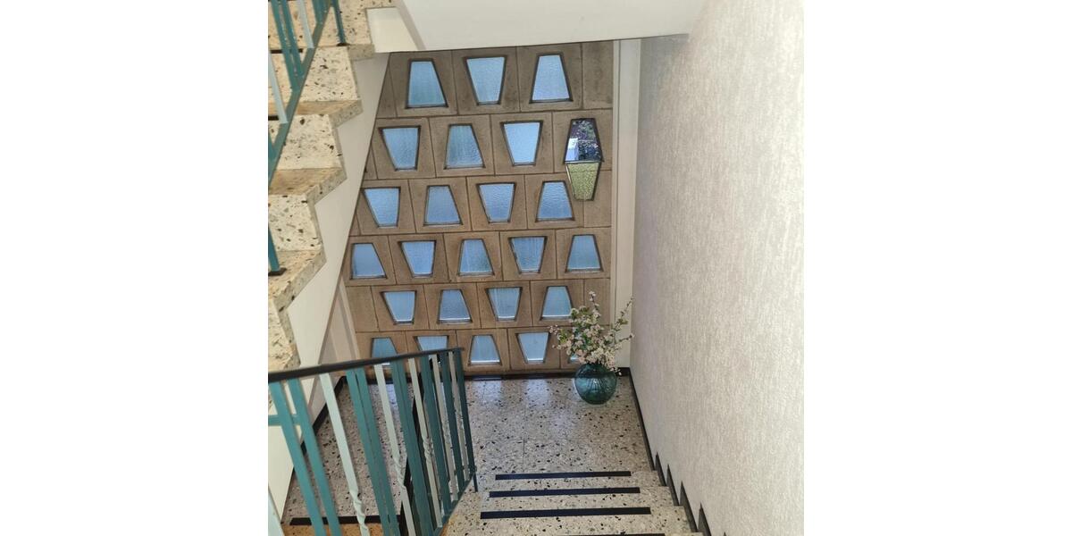 Lichtdurchflutete 2 Zimmerwohnung mit Einbauschrank in gepflegter Wohnlage 2 zimmer