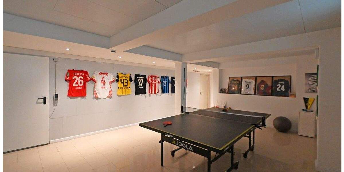 Einfamilienhaus Essen Bredeney - 1 Zimmer, 330 m&sup2;, 5.500&euro; | Angebot:25663258