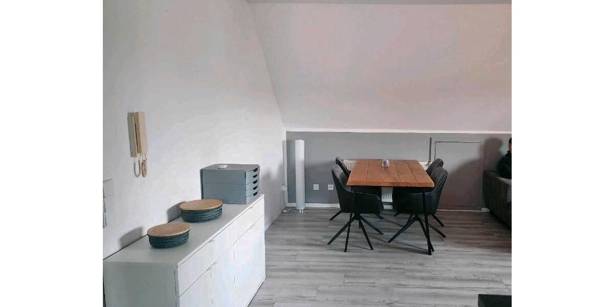 Dachgeschoßwohnung Dortmund Brackel - 3.5 Zimmer, 95 m&sup2;, 1.300&euro; | Angebot:26432429