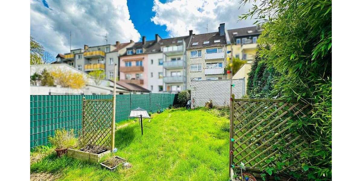 Einfamilienhaus Essen Stadtbezirk II - 16 Zimmer, 359 m&sup2;, 899.000&euro; | Angebot:24349556