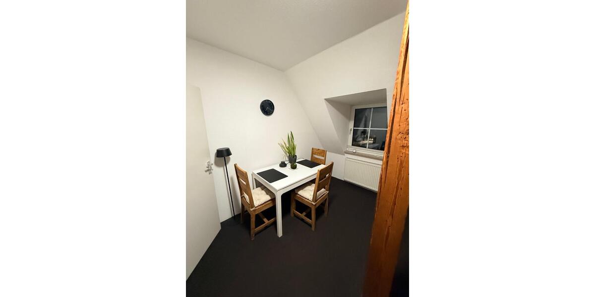 Dachgeschoßwohnung Oberhausen Biefang - 3.5 Zimmer, 74 m&sup2;, 550&euro; | Angebot:24535137