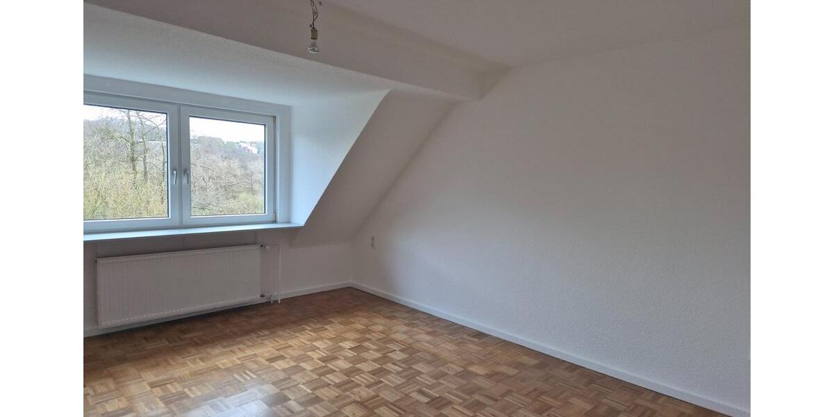 Dachgeschoßwohnung Bochum Bochum-Südwest - 3.5 Zimmer, 61 m&sup2;, 590&euro; | Angebot:25766912