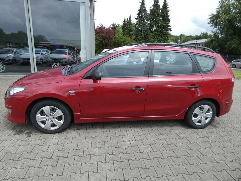 i30