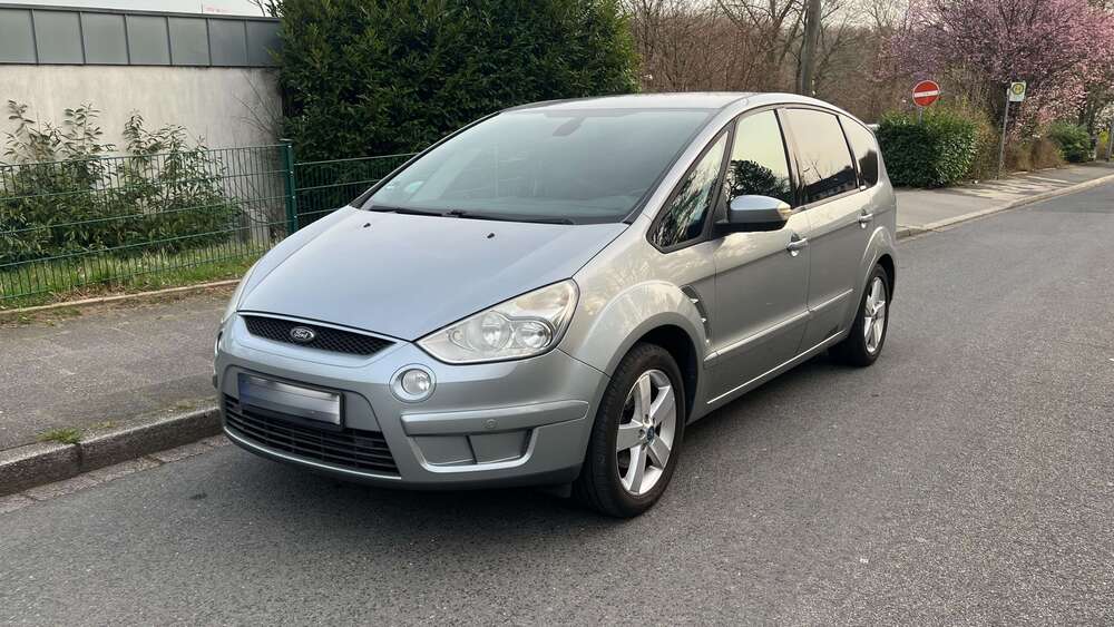 Ford S-Max 238.000 km 4.500 &euro; Velbert 42551