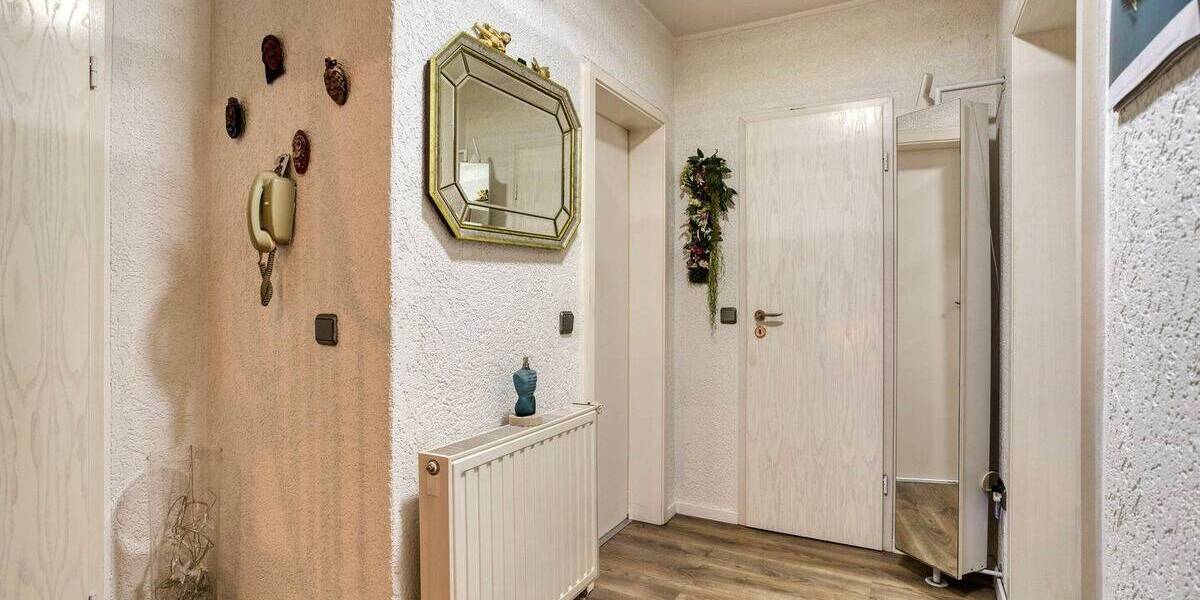 Reihenendhaus Mülheim an der Ruhr Mitte-Ost - 7 Zimmer, 184 m&sup2;, 559.000&euro; | Angebot:25799172