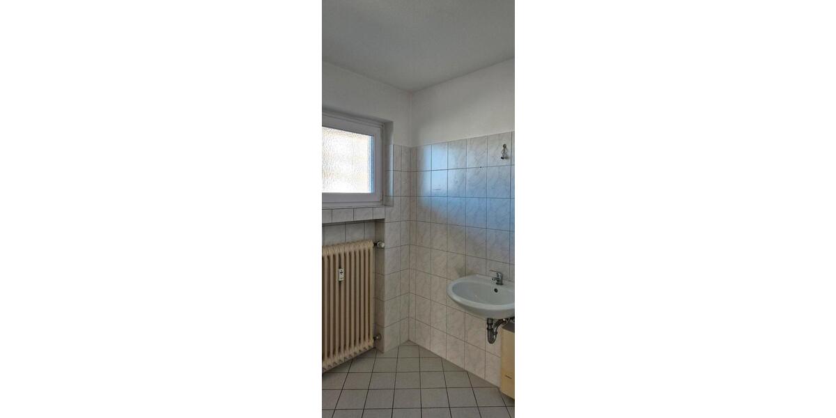 2 R, 64 qm, Balkon, 6. Etage, Fahrstuhl 2 zimmer