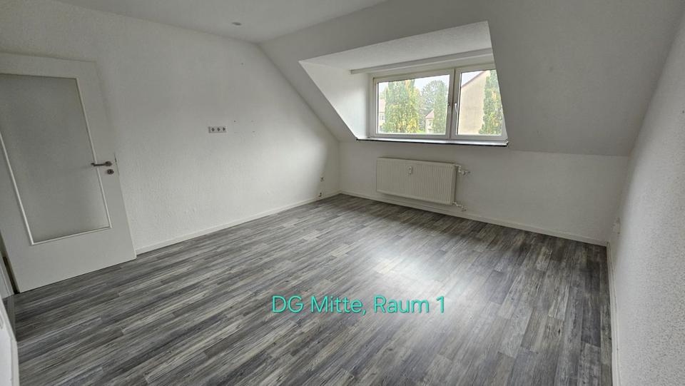 Dachgeschoßwohnung Dortmund Hombruch - 3 Zimmer, 65 m&sup2;, 680&euro; | Angebot:25439704