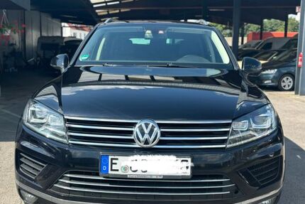 VW Touareg 345.000 km 12.200 € Essen 45356
