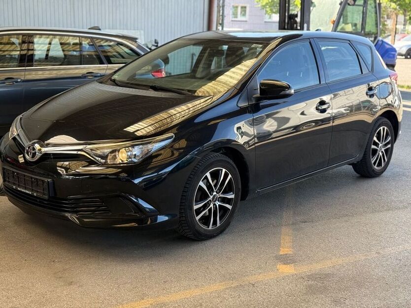 Auris