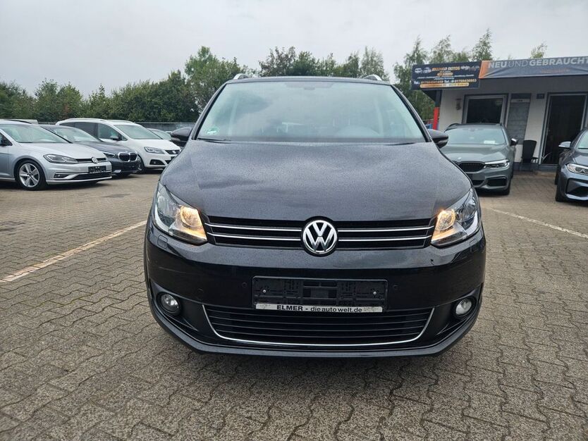 VW Touran 159.666 km 8.990 € Bottrop 46236