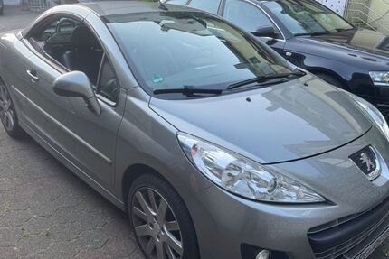 Peugeot 207 117.000 km 5.900 &euro; Recklinghausen 45663