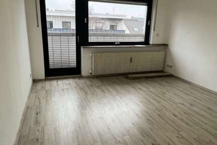 Wohnung Oberhausen - 2 Zimmer, 67 m&sup2;, 495&euro; | Angebot:27107871