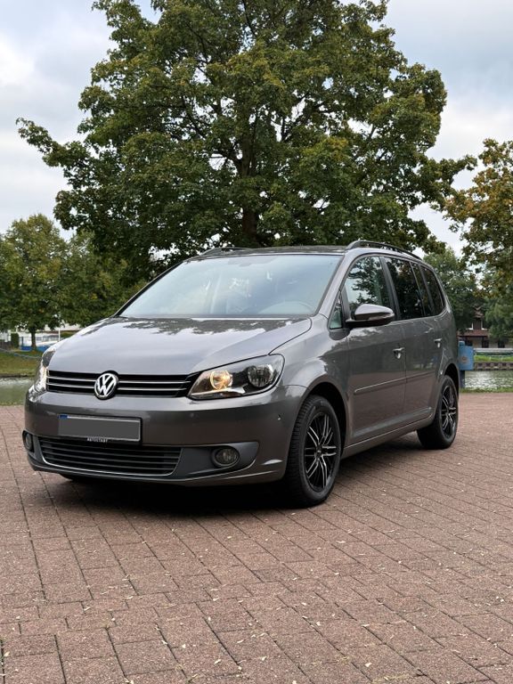 VW Touran 136.000 km 7.299 € Datteln 45711