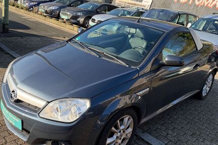 Opel Tigra 100.000 km 1.999 &euro; Essen 45147