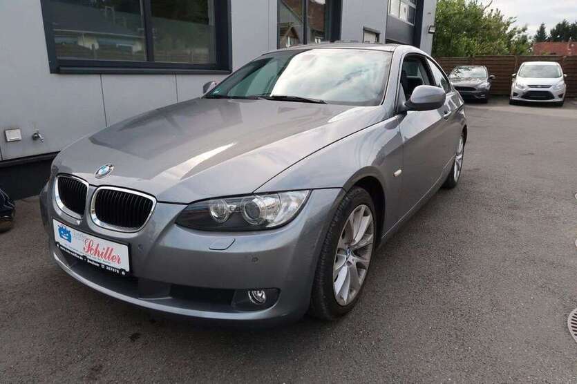 320