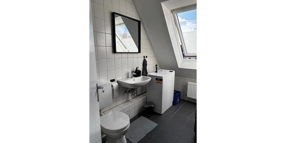 Dachgeschoßwohnung Dortmund Innenstadt Ost - 2.5 Zimmer, 35 m&sup2;, 550&euro; | Angebot:27583746