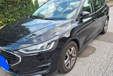 Ford Focus 33.000 km 18.900 € Wuppertal 42329