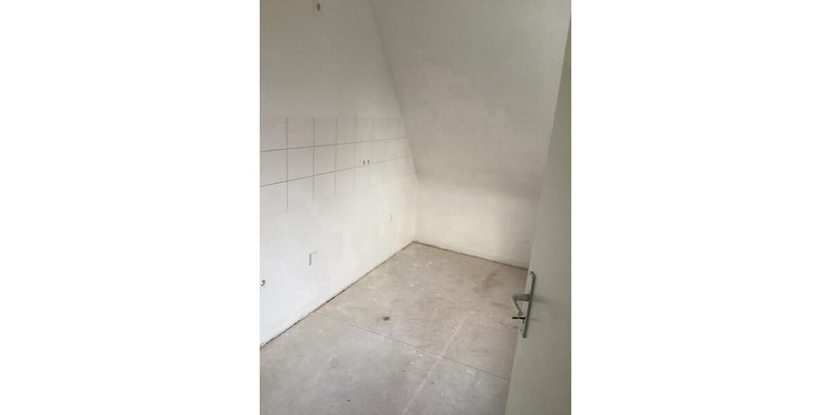 Dachgeschoßwohnung Gelsenkirchen Erle - 2 Zimmer, 34 m&sup2;, 275&euro; | Angebot:25265402