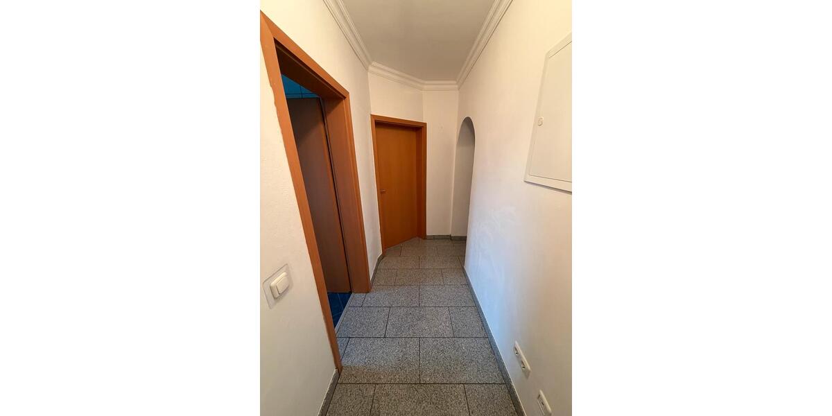 Etagenwohnung Essen Stadtbezirk VI - 4 Zimmer, 100 m&sup2;, 1.100&euro; | Angebot:25596582