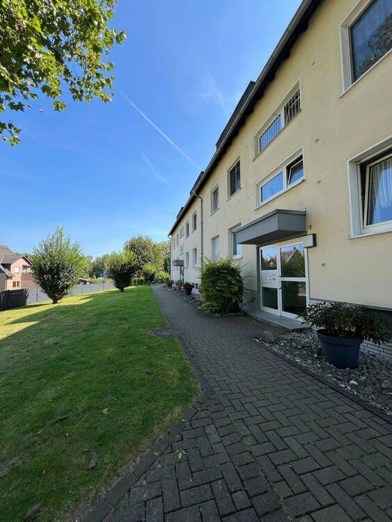 Für die kleine Familie oder Paare - 3 Zimmer mit Balkon