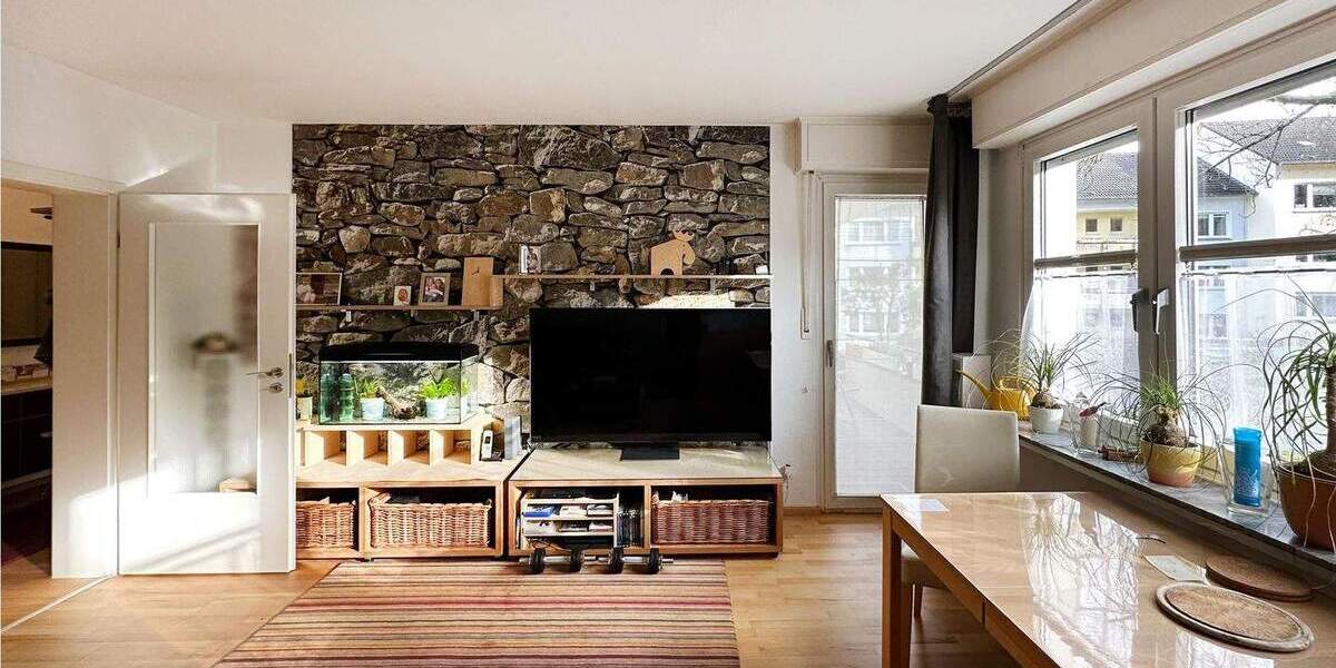 E-Steele: Gepflegte 2,5 Zimmer ETW 68 m² EG mit Loggia in ruhiger SO-Lage 2 zimmer