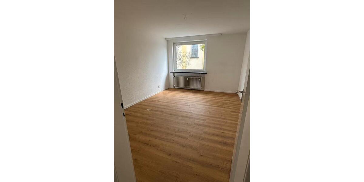 Etagenwohnung Lünen Brambauer - 3 Zimmer, 76 m&sup2;, 722&euro; | Angebot:26336399