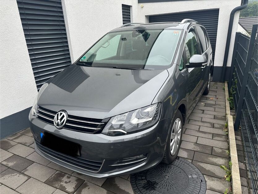 VW Sharan 210.232 km 14.499 € Dortmund 44263