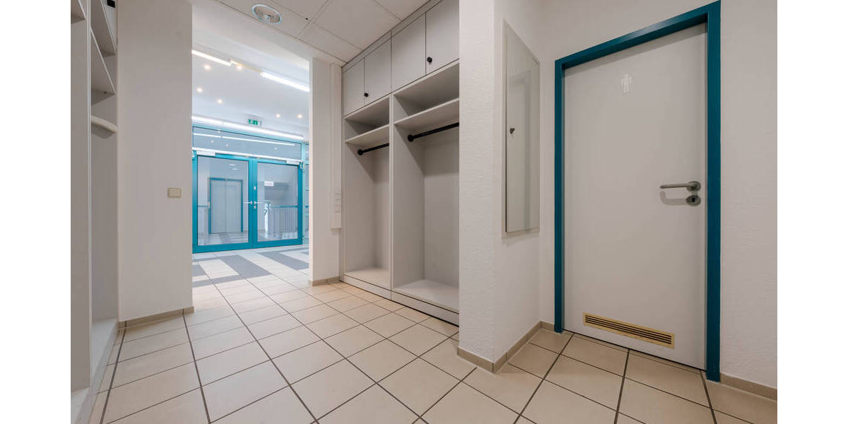 Gewerbeobjekt Lünen Brambauer - 3 Zimmer, 250 m&sup2;, 2.402&euro; | Angebot:23958187