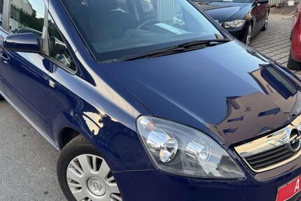 Opel Zafira 157.000 km 3.499 € Dortmund 44388