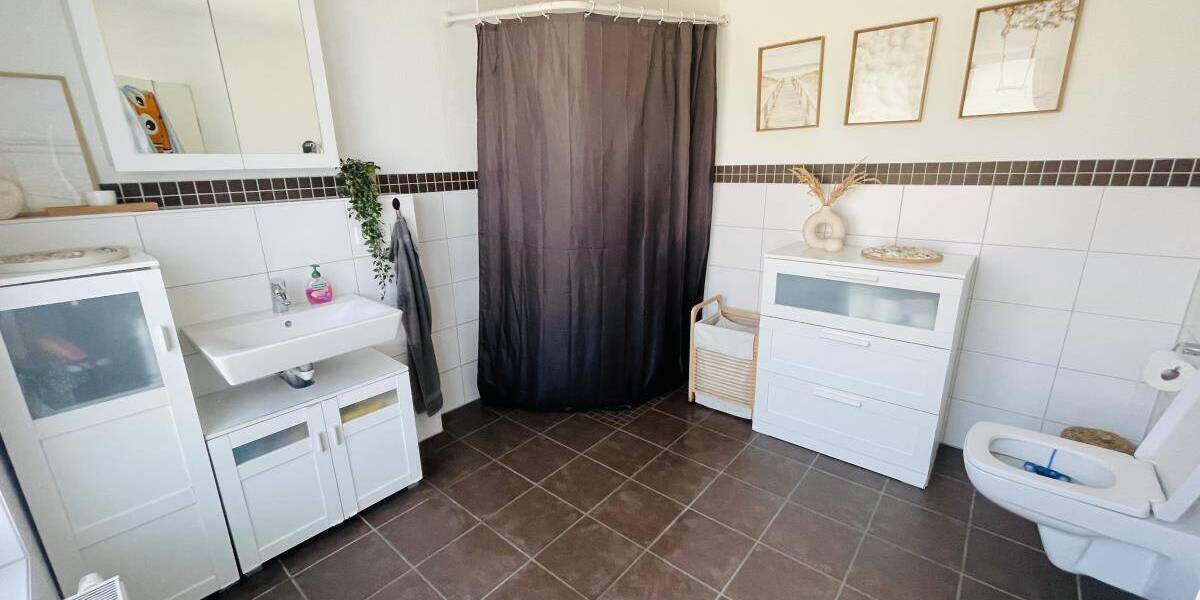 Etagenwohnung Oberhausen Sterkrade-Mitte - 3 Zimmer, 106 m&sup2;, 1.100&euro; | Angebot:26107503