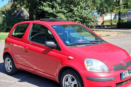 Toyota Yaris 235.000 km 999 € Herne 44627