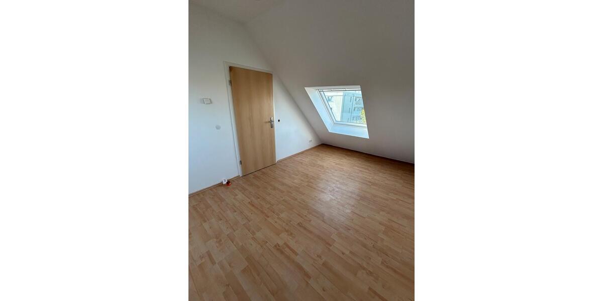 Etagenwohnung Mülheim an der Ruhr Heißen - 3 Zimmer, 90 m&sup2;, 799&euro; | Angebot:26415616
