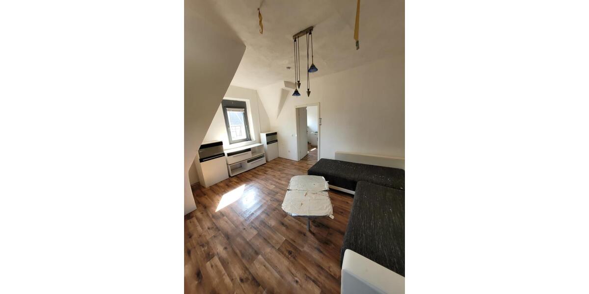 Dachgeschoßwohnung Gelsenkirchen Rotthausen - 1 Zimmer, 35 m&sup2;, 350&euro; | Angebot:25342514