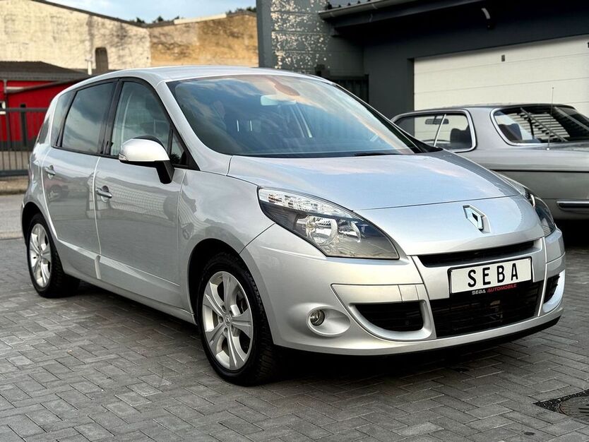 Renault Scenic 128.000 km 8.999 € Marl 45772