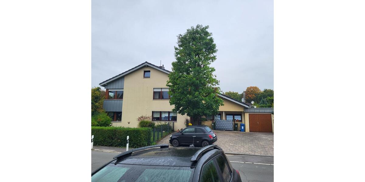 attraktive Wohnung im 1. OG mit Garage und Gartennutzung 4 zimmer