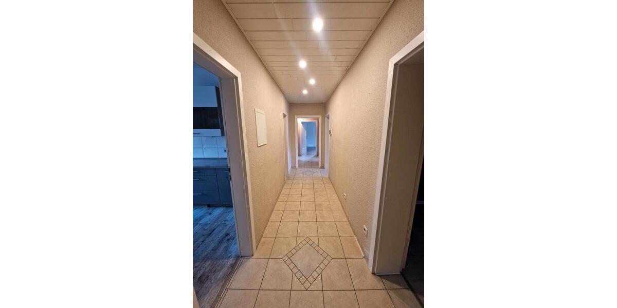 Provisionsfrei ETW mit Balkon, Garten und Kamin 4 zimmer